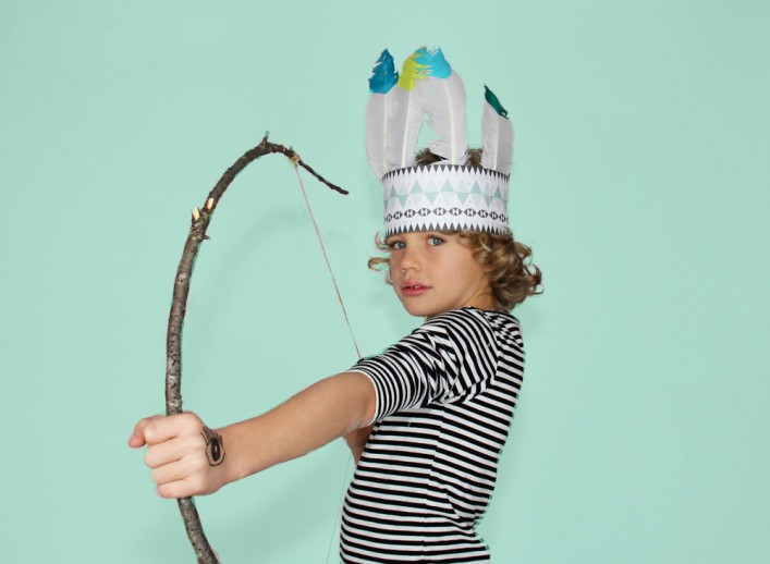 DIY carnaval couronne de pompons, couronne d'indien